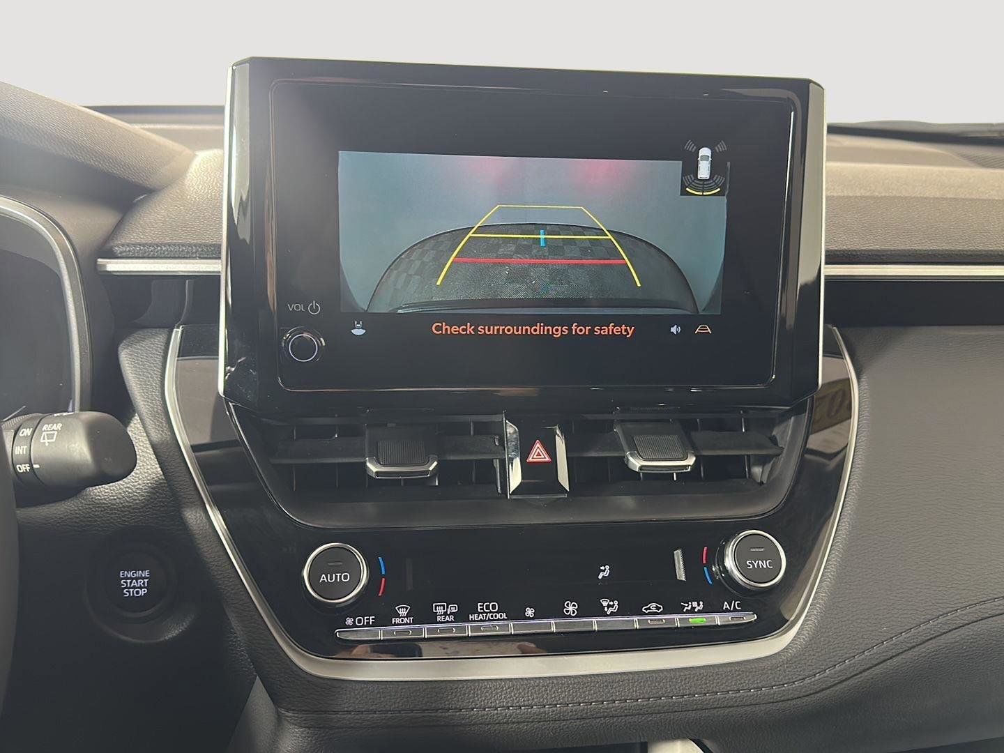 Used 2025 Toyota Corolla Cross XLE w/ Convenience Package image 9