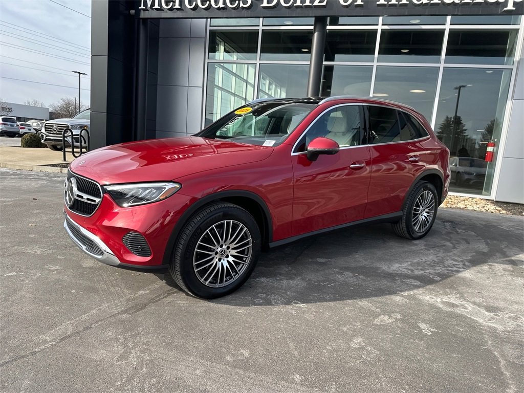 Certified 2025 Mercedes-Benz GLC 300 GLC 300 image 2