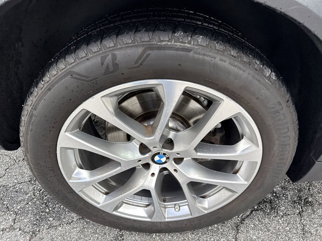 Used 2022 BMW X5 sDrive40i w/ Parking Assistance Package image 17