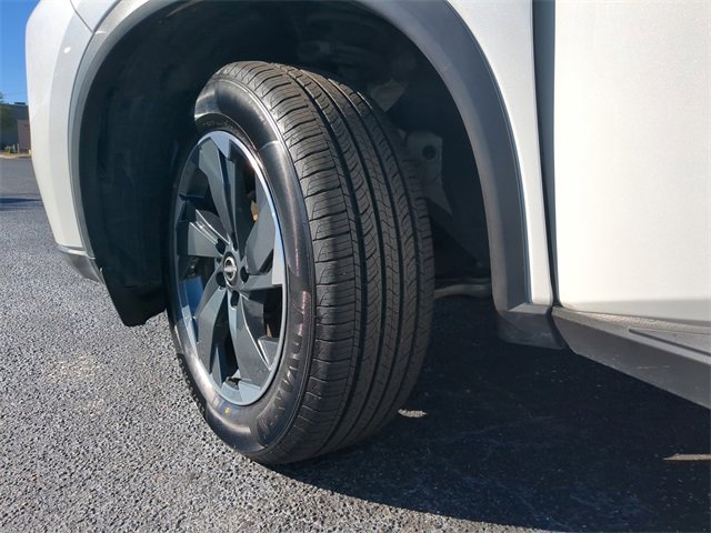 Used 2024 Nissan Rogue SV image 36