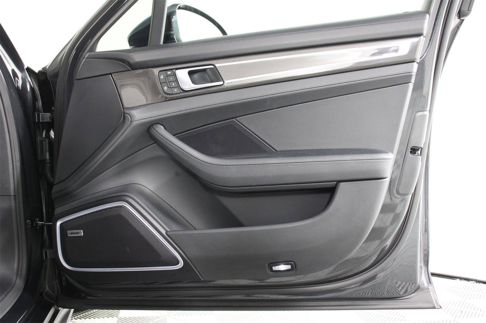 Used 2023 Porsche Panamera GTS image 22