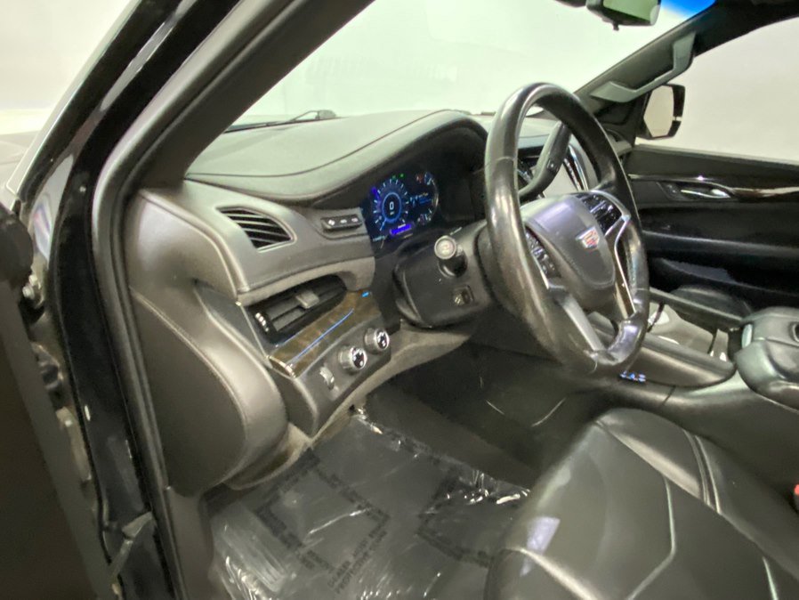 Used 2017 Cadillac Escalade Platinum AWD/4WD image 32