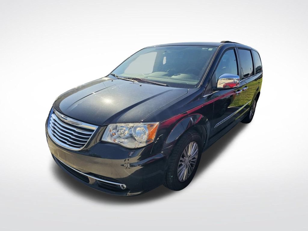 Used 2015 Chrysler Town & Country Touring-L w/ Driver Convenience Group FWD image 10