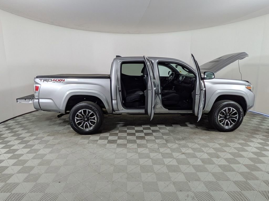 Used 2021 Toyota Tacoma TRD Sport w/ Technology Package AWD/4WD image 9