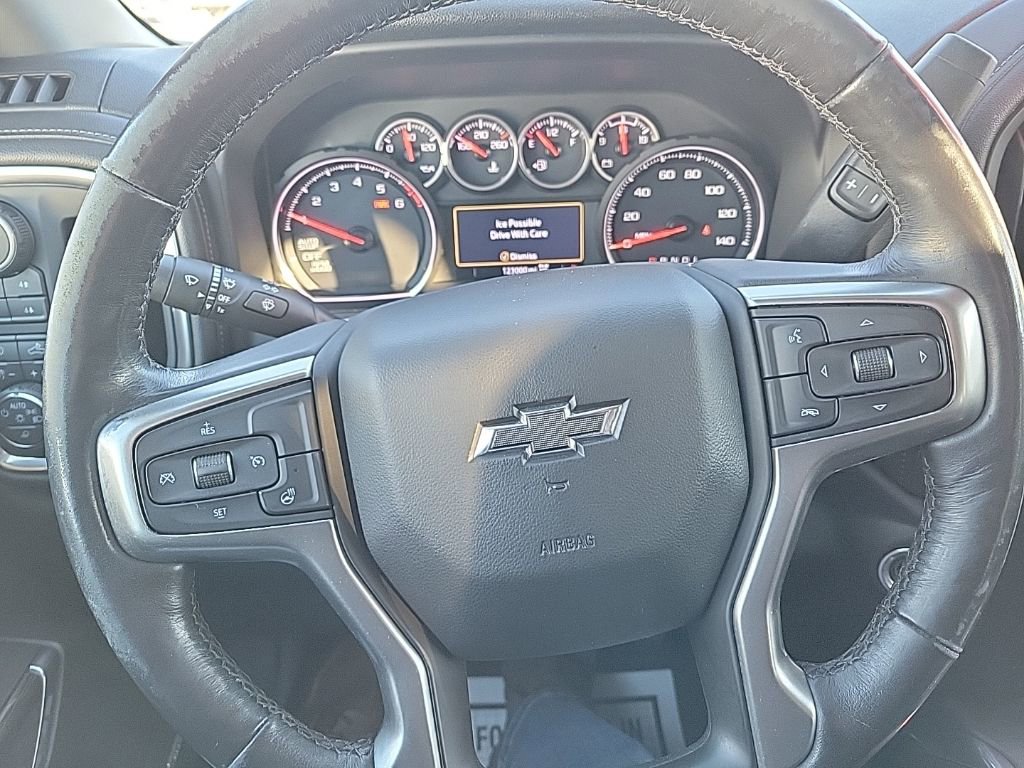 Used 2020 Chevrolet Silverado 1500 LT Trail Boss AWD/4WD image 9