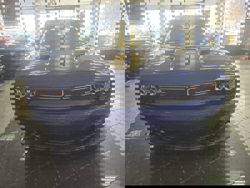 Used 2018 Dodge Challenger R/T Scat Pack w/ Dynamics Package image 2