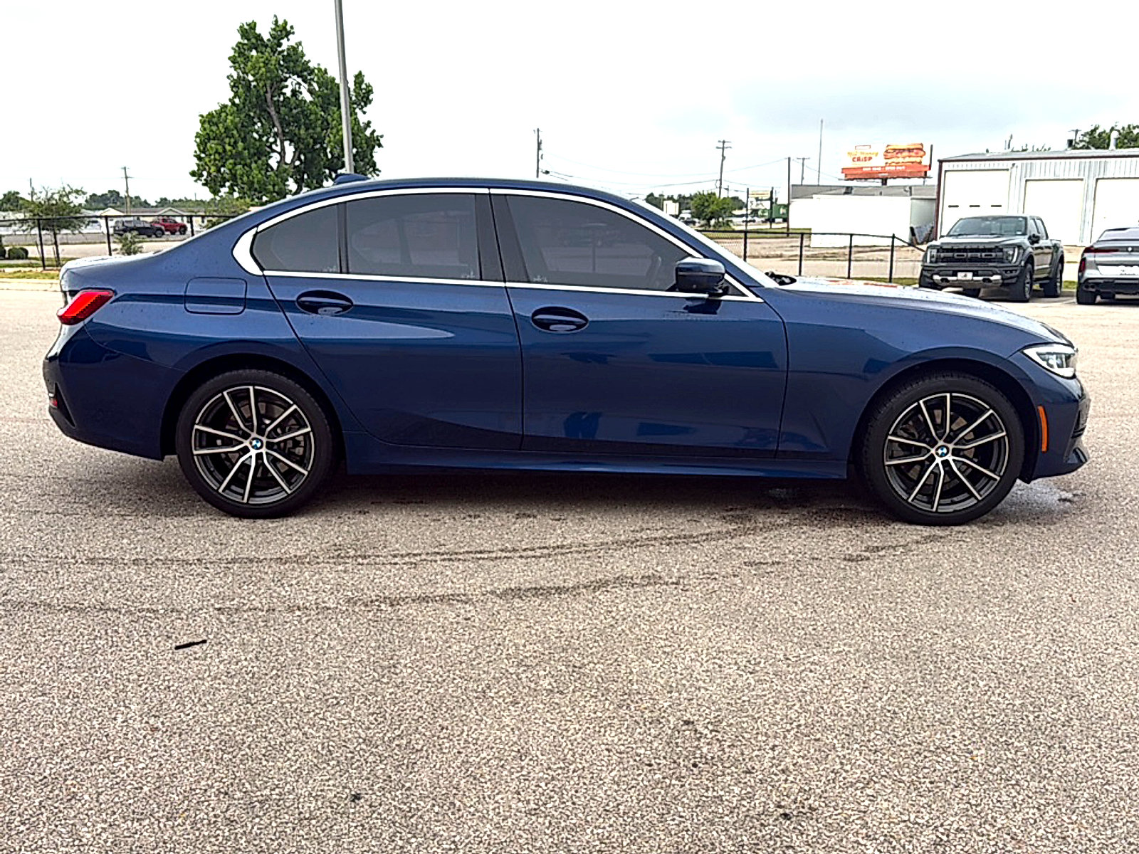 Used 2019 BMW 330i xDrive Sedan w/ Premium Package AWD/4WD image 5