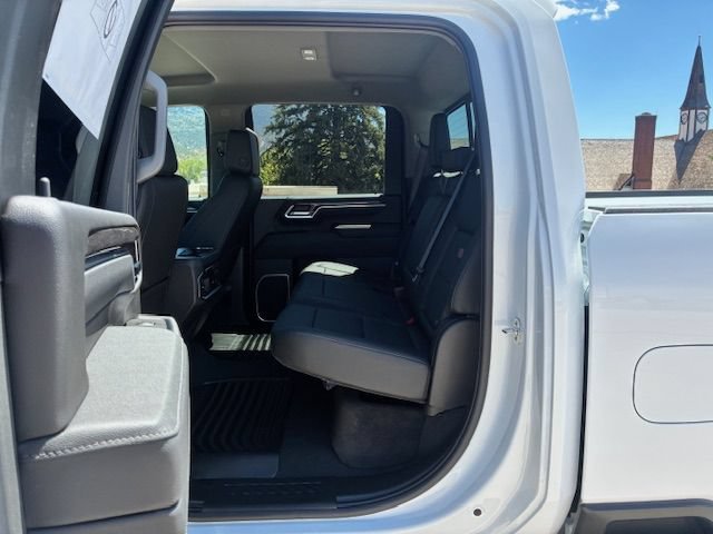 New 2026 Chevrolet Silverado 3500 LTZ w/ LTZ Convenience Package AWD/4WD image 18