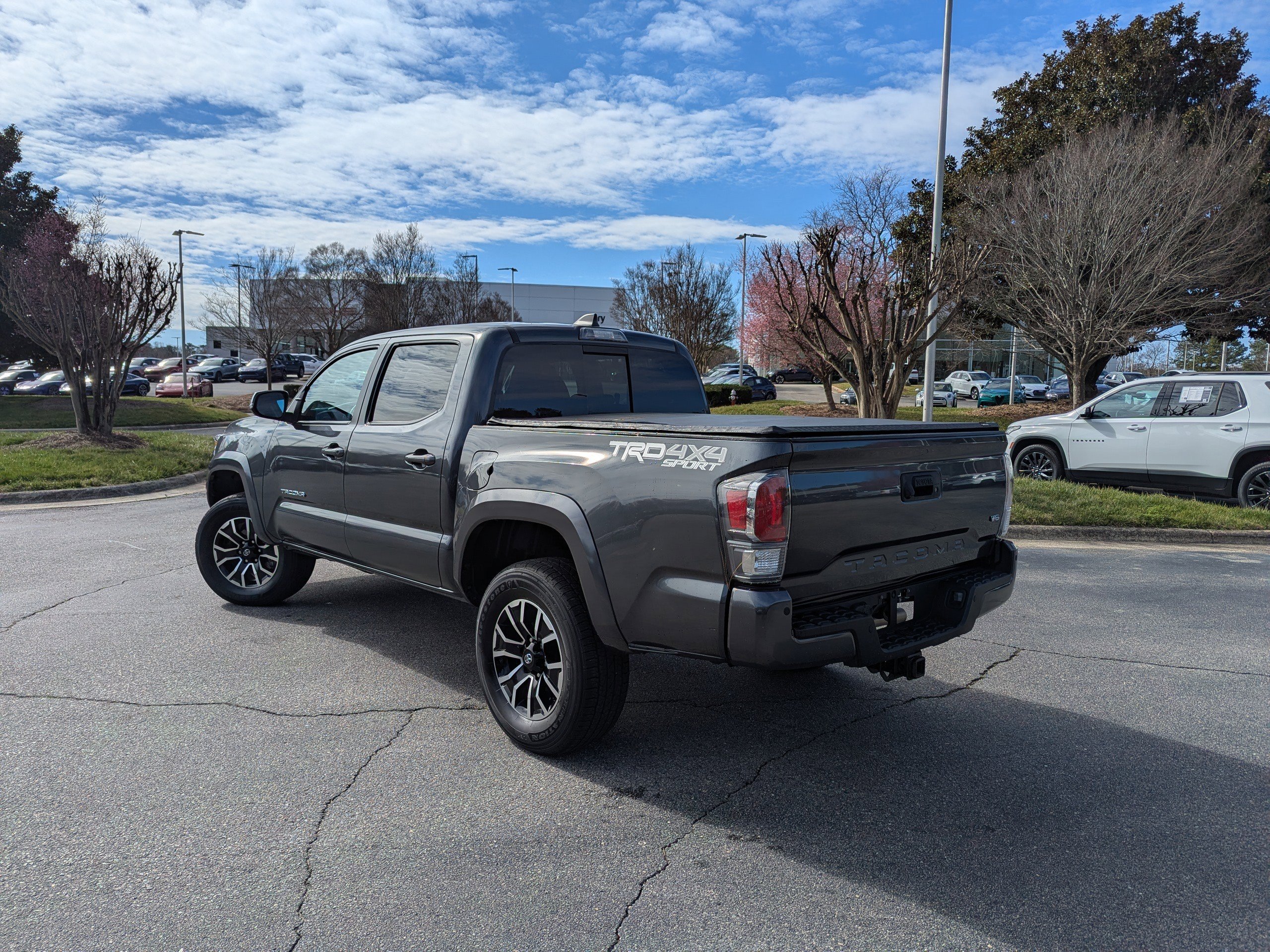 Used 2022 Toyota Tacoma TRD Sport w/ TRD Premium Sport Package image 7