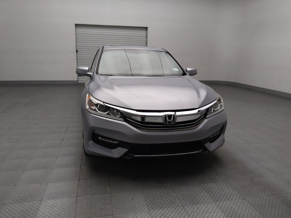 Used 2017 Honda Accord EX image 14