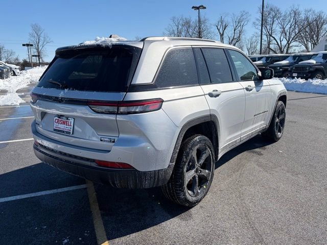 New 2026 Jeep Grand Cherokee Limited w/ Limited Altitude Package AWD/4WD image 8