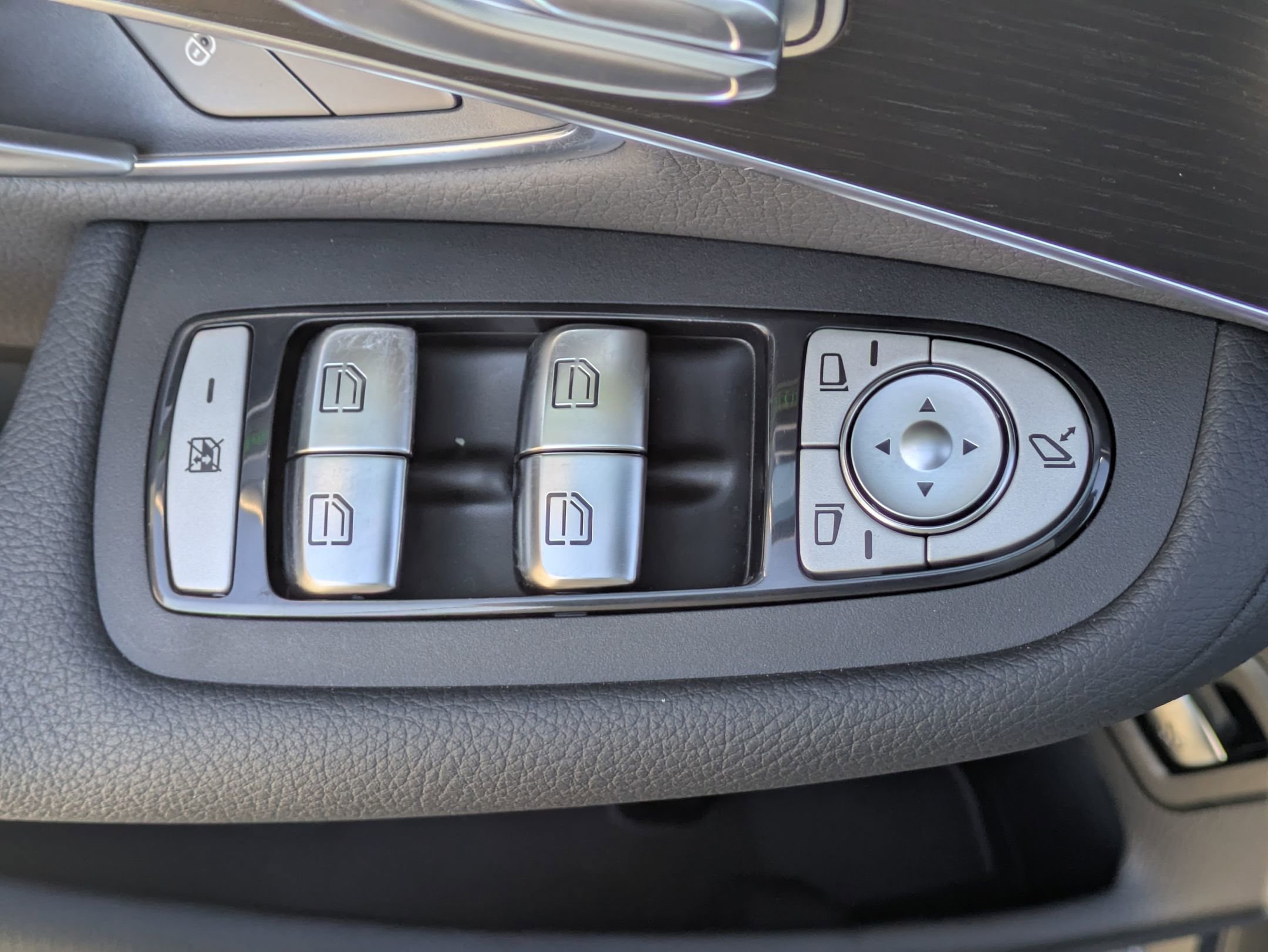 Used 2021 Mercedes-Benz GLC 300 4MATIC image 20