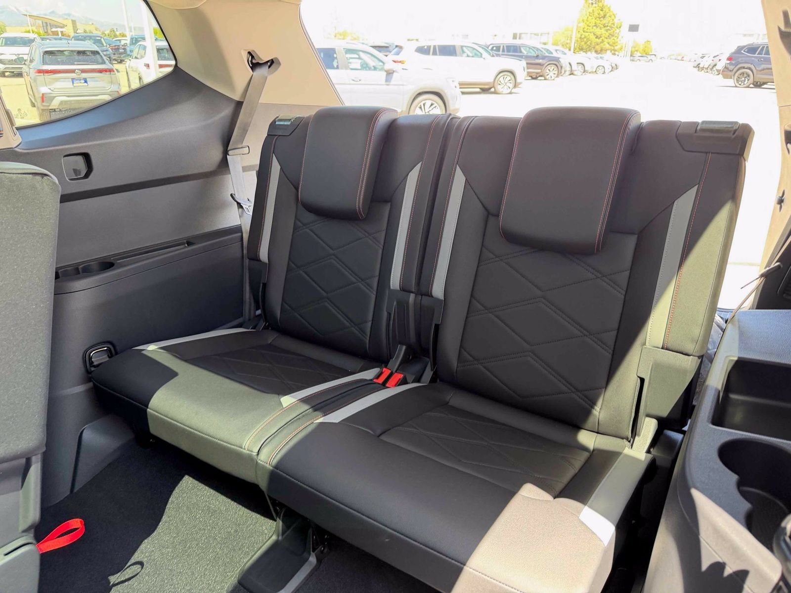 New 2026 Volkswagen Atlas Peak Edition AWD/4WD image 30