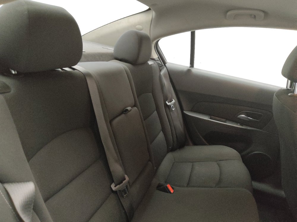Used 2016 Chevrolet Cruze LT FWD image 19