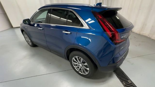 Used 2019 Cadillac XT4 Luxury w/ Cold Weather Package image 6