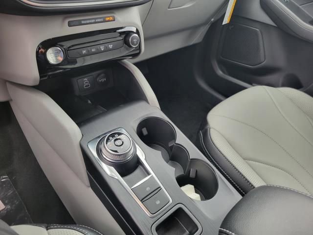 New 2025 Ford Escape SE w/ PHEV Premium Package image 34