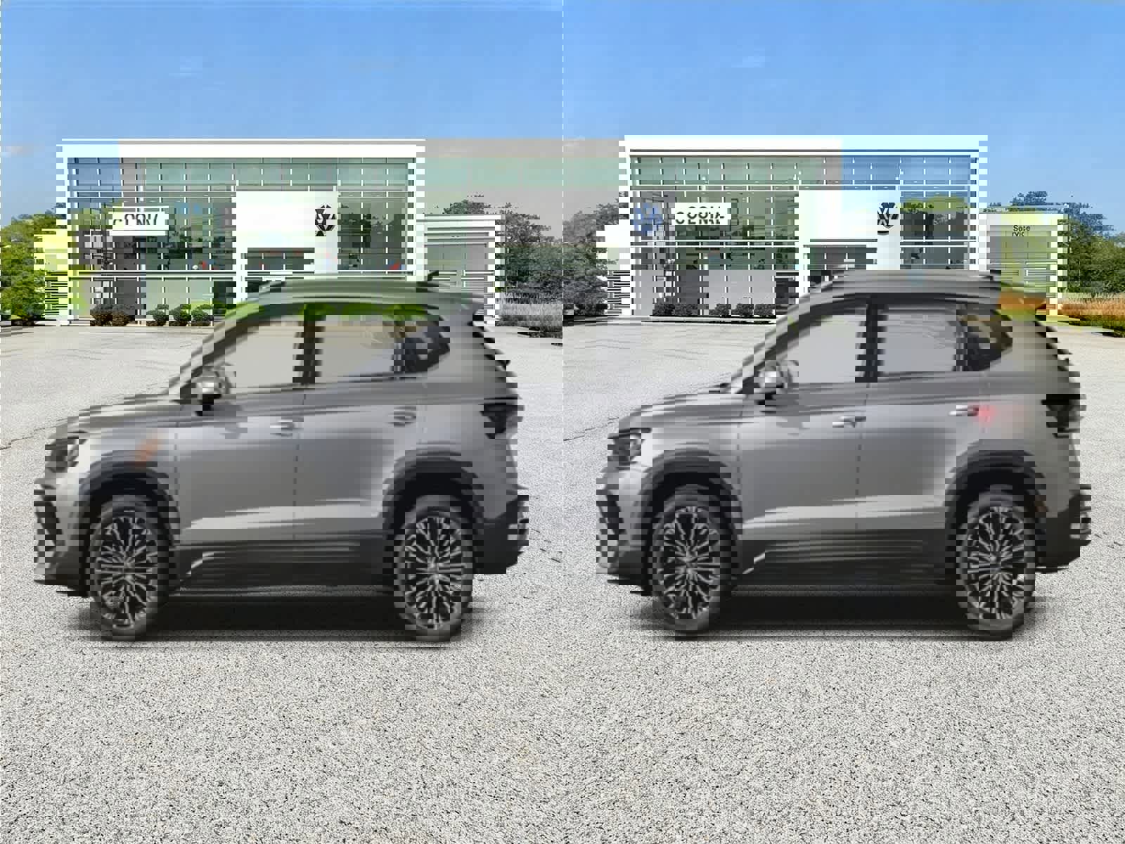 New 2026 Volkswagen Taos SE image 3