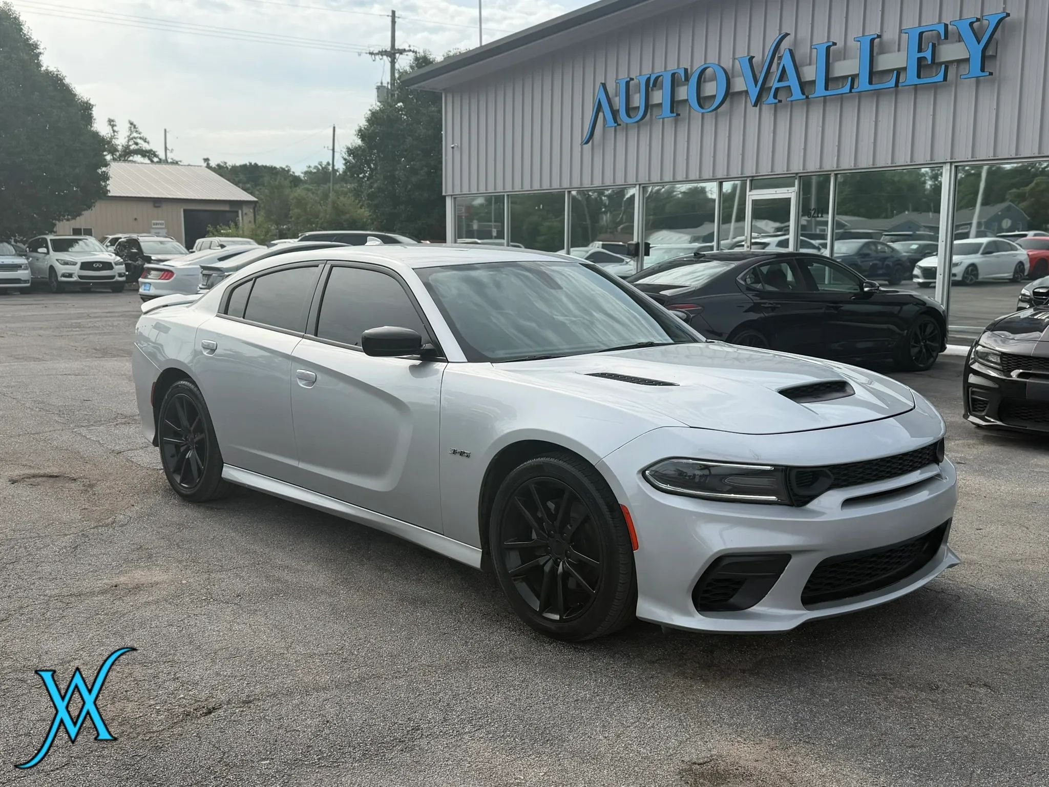 Used 2023 Dodge Charger R/T RWD image 1
