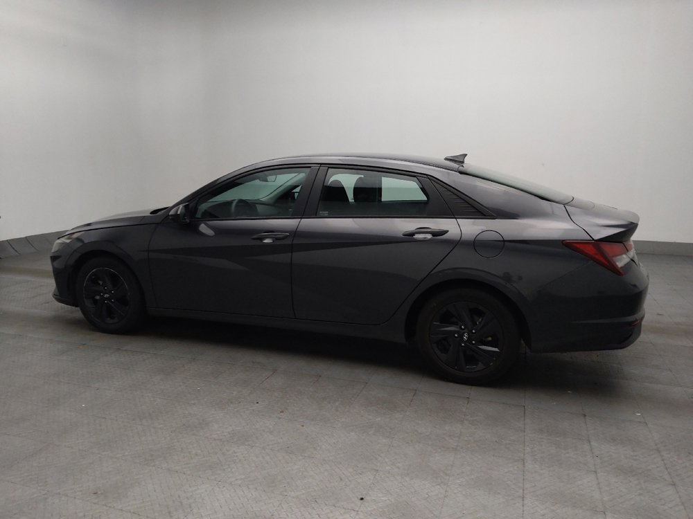 Used 2021 Hyundai Elantra SEL FWD image 3