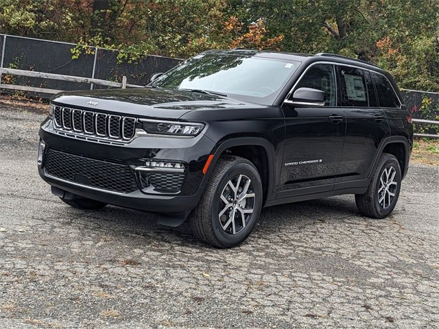 New 2025 Jeep Grand Cherokee Limited image 5
