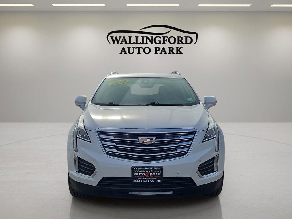 Used 2018 Cadillac XT5 Luxury w/ Driver Awareness Package AWD/4WD image 2
