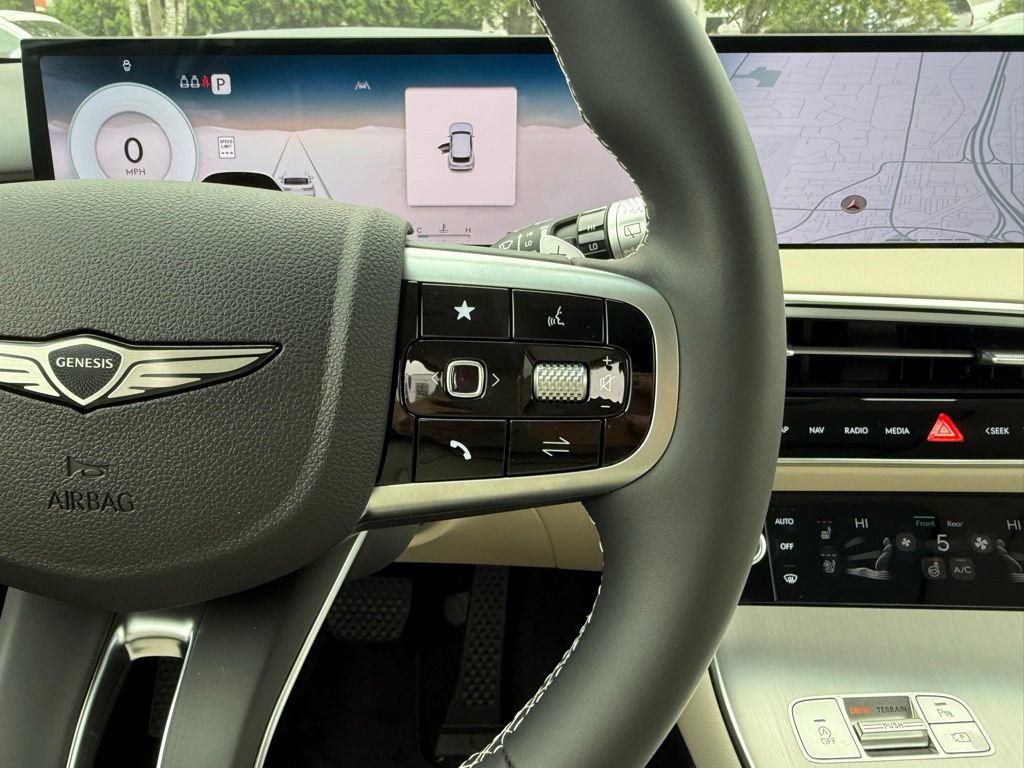 Certified 2026 Genesis GV70 2.5T Advanced AWD/4WD image 24