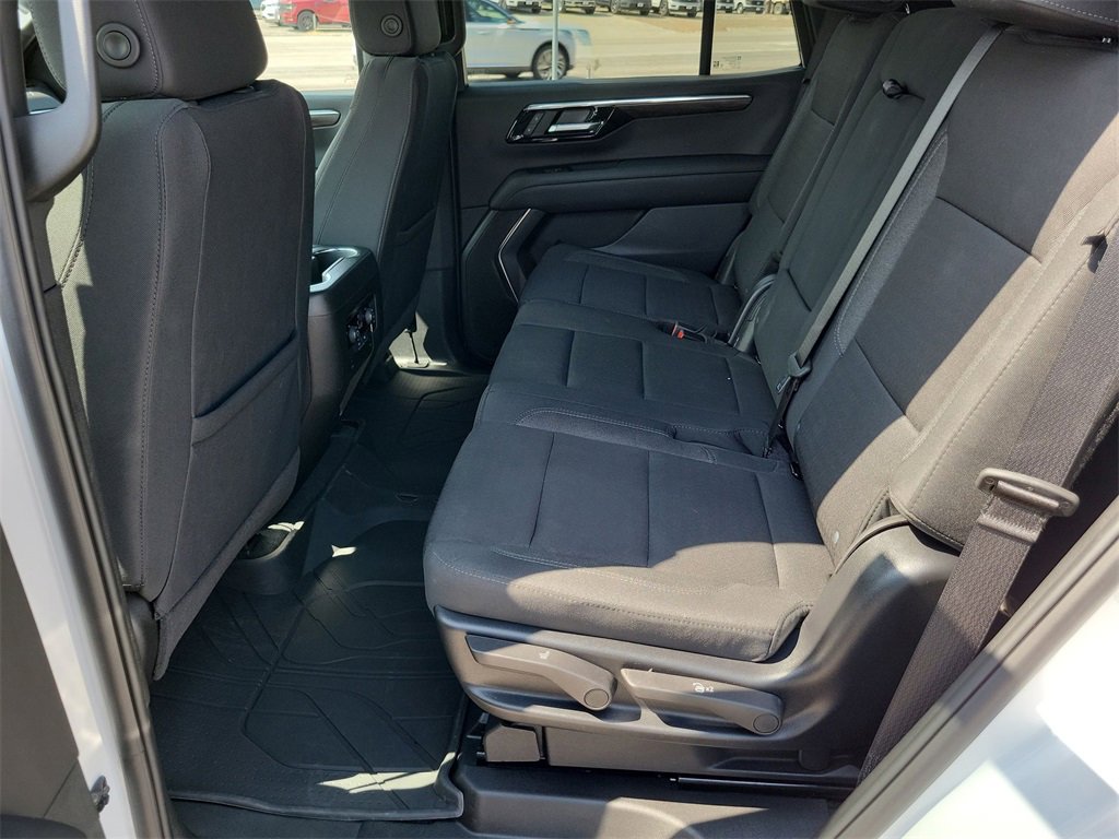 Used 2025 Chevrolet Tahoe LS image 23