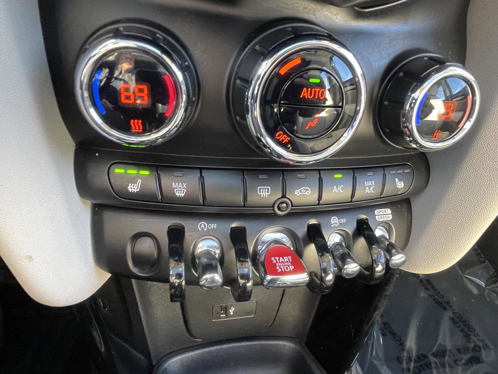 Used 2023 MINI Cooper S image 8