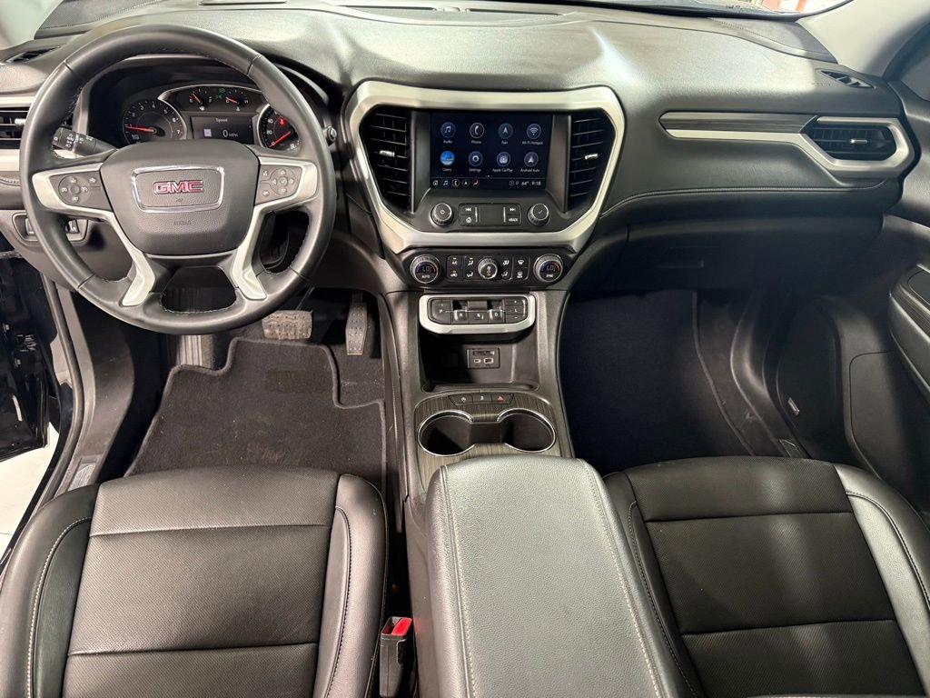 Used 2023 GMC Acadia SLT image 2