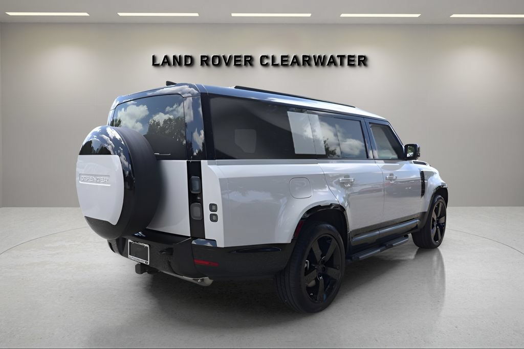 New 2026 Land Rover Defender 130 X-Dynamic SE AWD/4WD image 5
