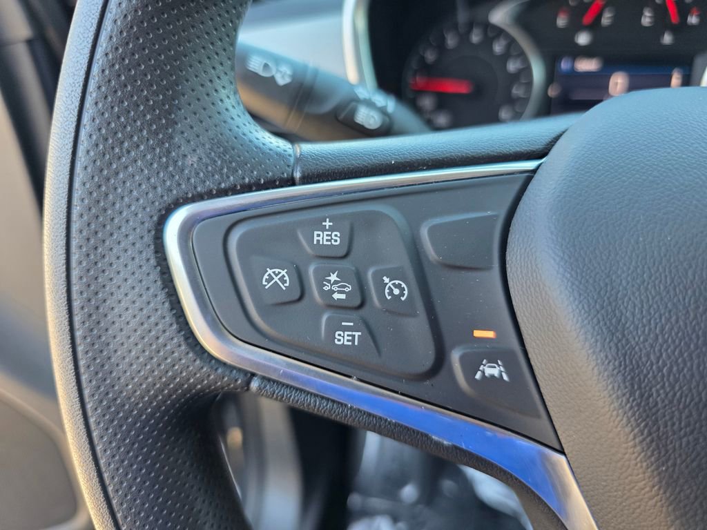 Used 2022 Chevrolet Equinox LS w/ LS Convenience Package image 23