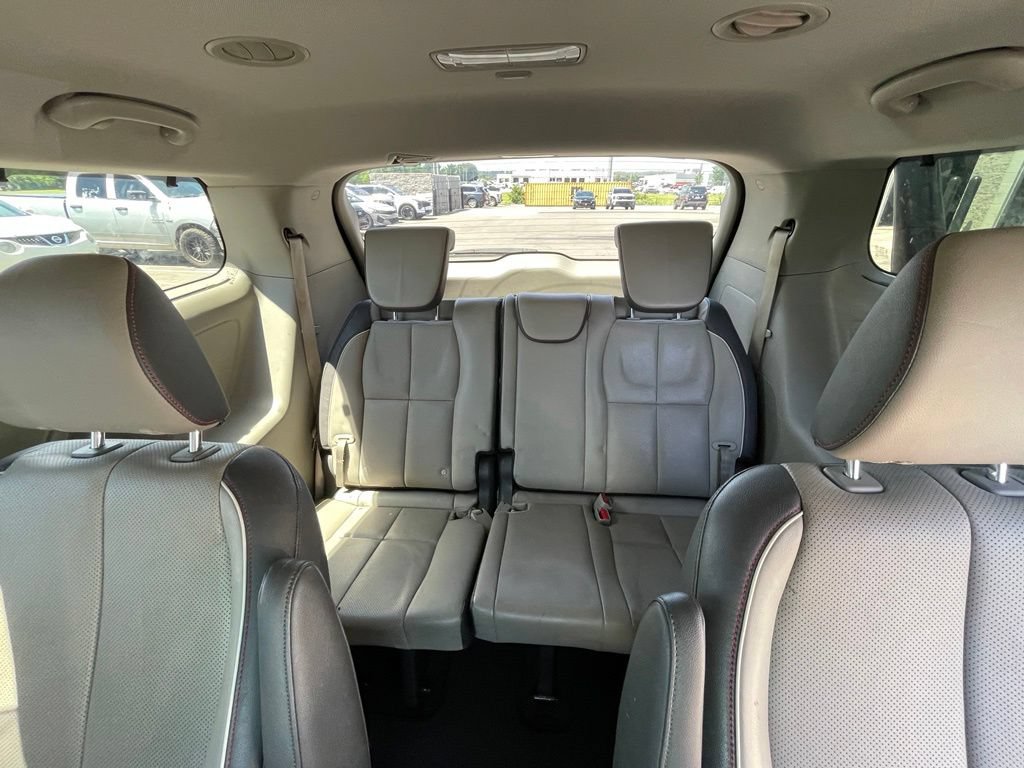 Used 2018 Kia Sedona SX FWD image 24