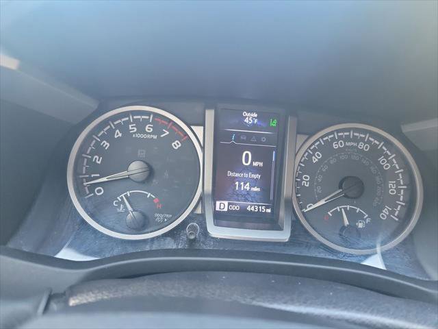 Certified 2022 Toyota Tacoma SR5 image 33