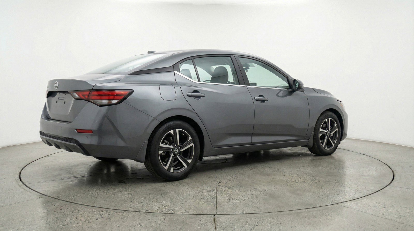 Used 2025 Nissan Sentra SV image 9