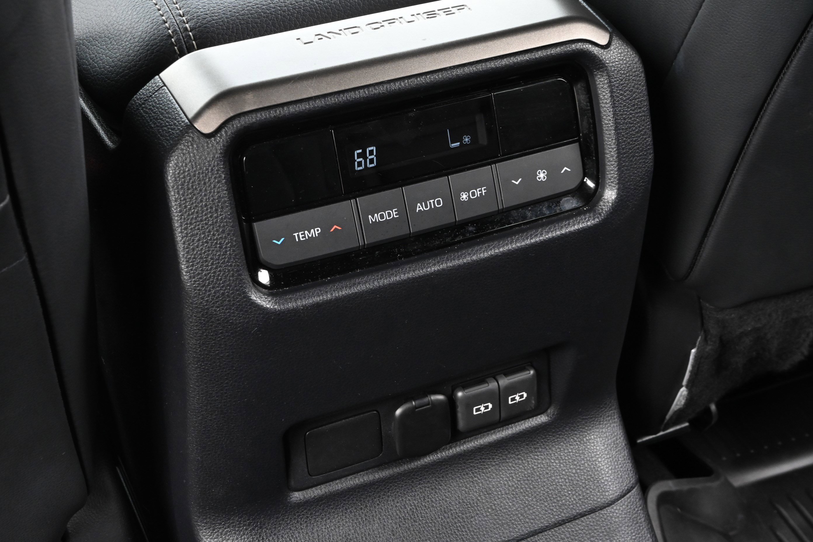 Used 2024 Toyota Land Cruiser image 31