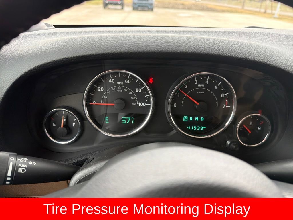 Used 2017 Jeep Wrangler Unlimited Sahara w/ Max Tow Package image 17