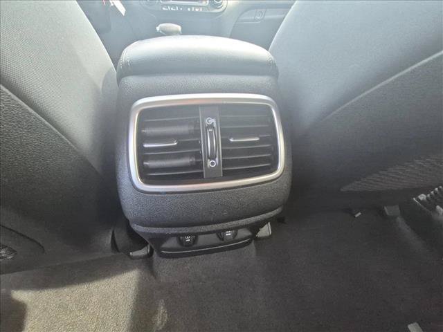 Used 2019 Kia Sorento AWD V6 image 17