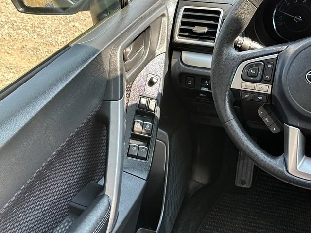 Used 2018 Subaru Forester 2.5i Premium AWD/4WD image 31