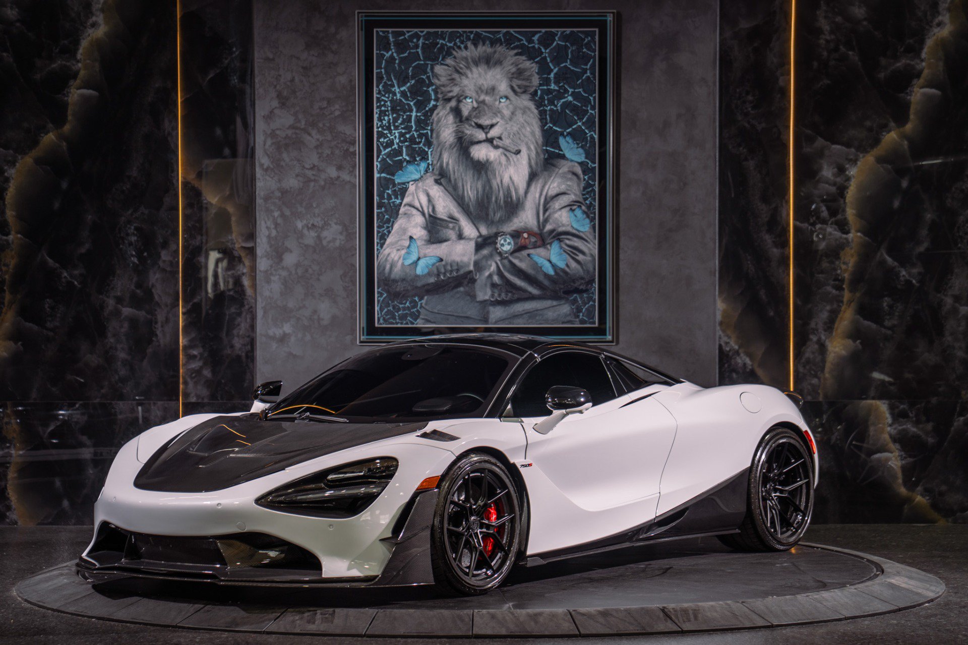 Used 2024 McLaren 750S Spider RWD image 3