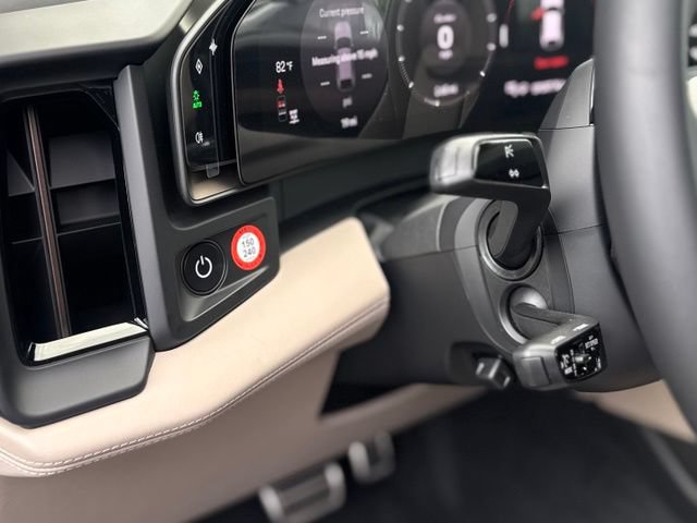 New 2026 Porsche Cayenne Turbo AWD/4WD image 16