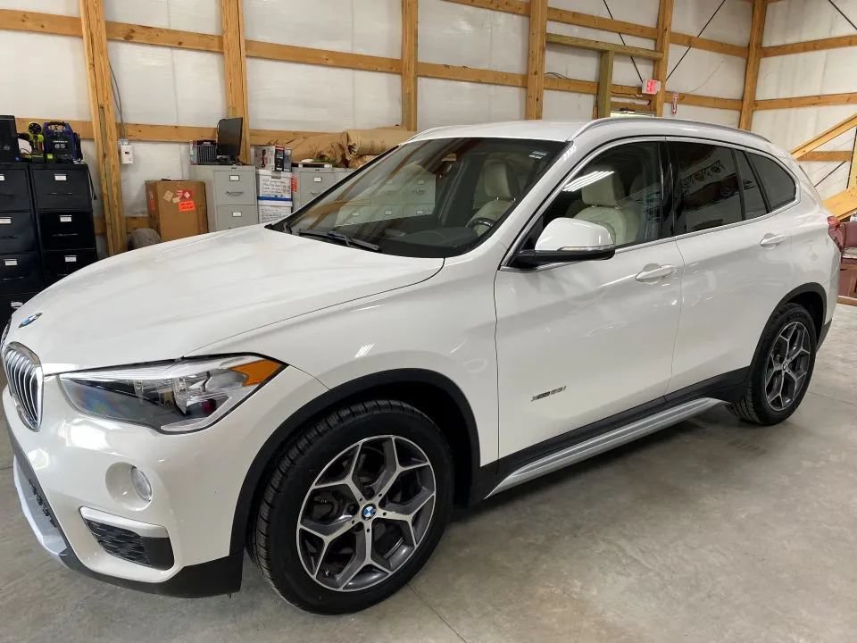 Used 2018 BMW X1 xDrive28i AWD/4WD image 10