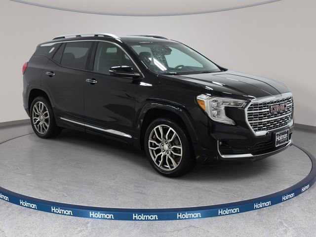 Used 2024 GMC Terrain Denali w/ Denali Premium Package image 4