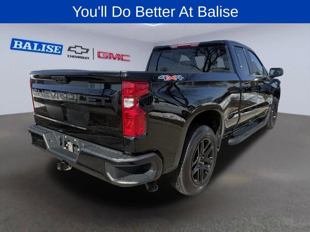 Used 2023 Chevrolet Silverado 1500 Custom w/ Rally Edition AWD/4WD image 5
