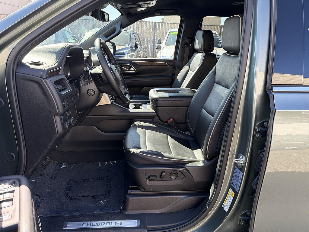 Used 2024 Chevrolet Tahoe Premier RWD image 18