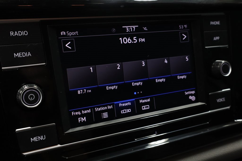 Used 2024 Volkswagen Taos S image 2