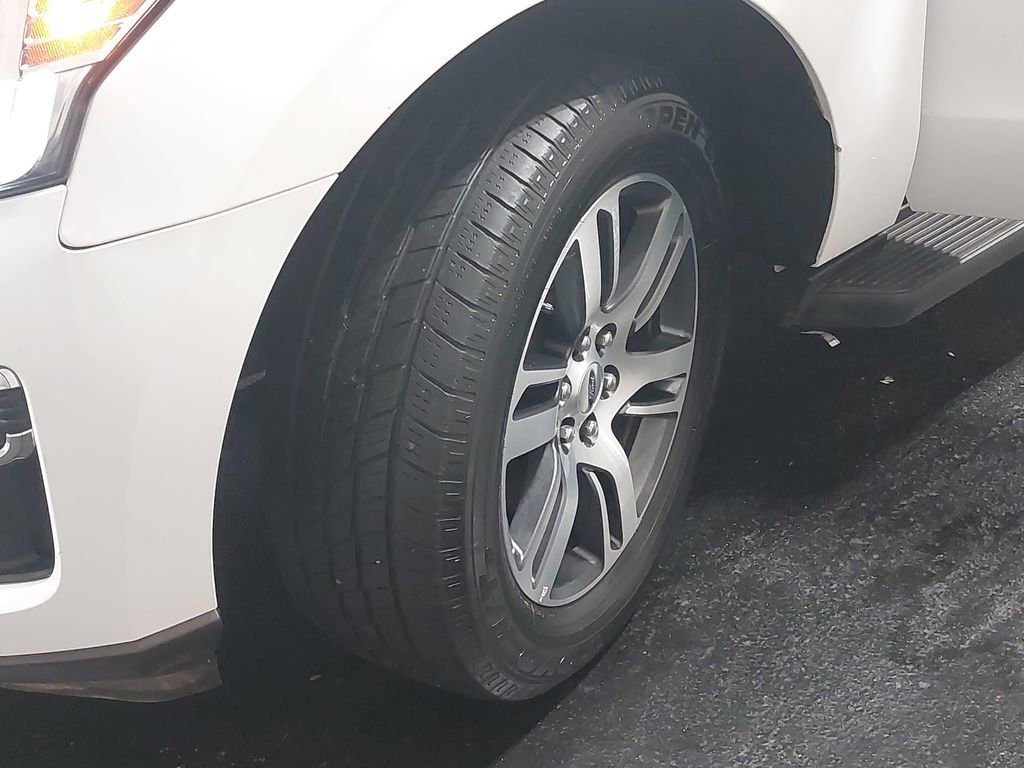 Used 2024 Ford Expedition Limited image 36