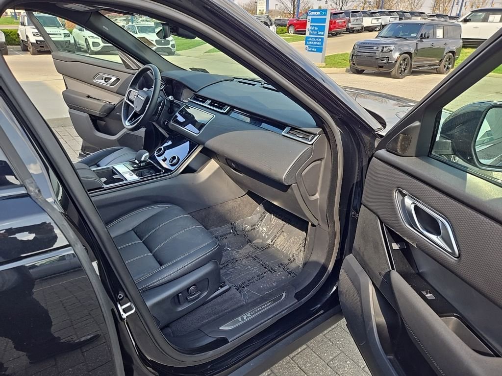 Used 2023 Land Rover Range Rover Velar R-Dynamic S image 20
