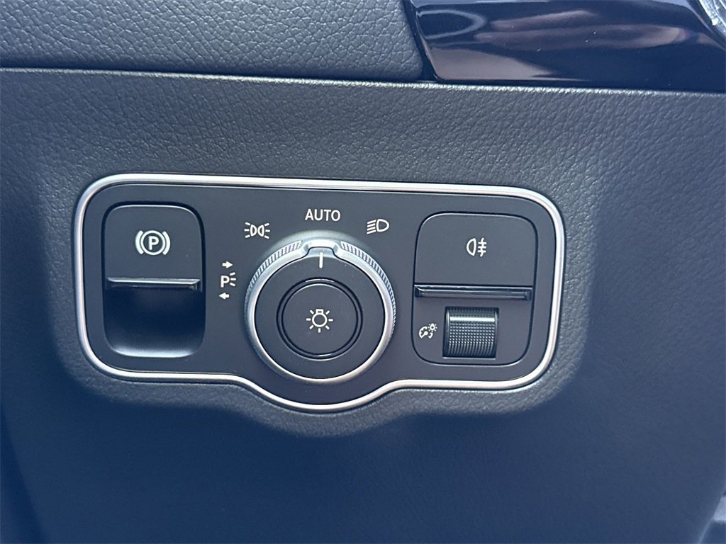 New 2025 Mercedes-Benz GLA 35 AMG 4MATIC image 29