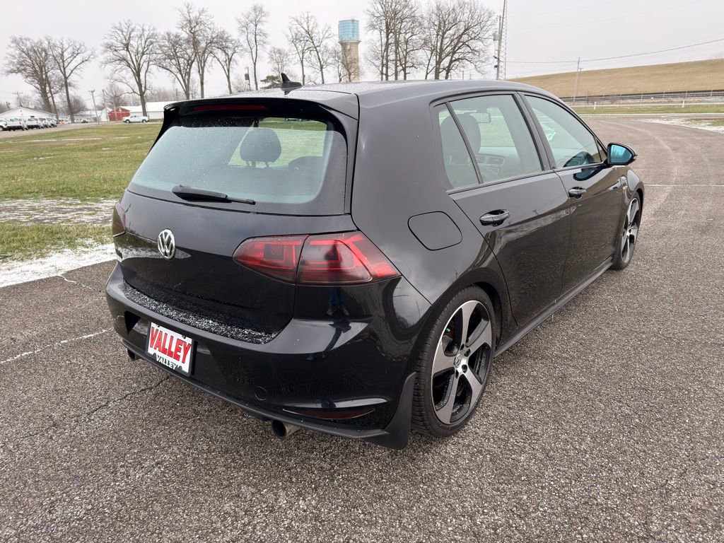 Used 2016 Volkswagen GTI SE FWD image 9