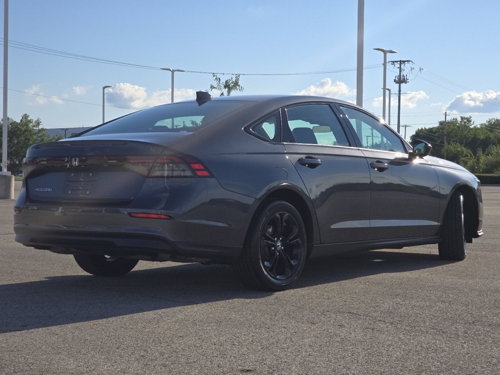 Used 2025 Honda Accord SE image 13